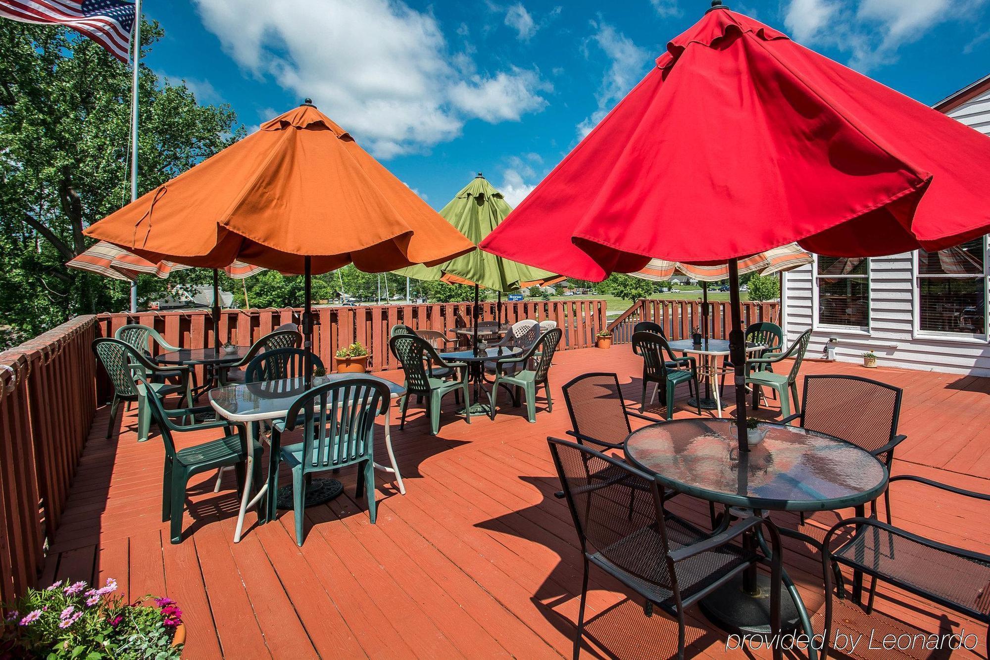 Rodeway Inn Lakeville Exteriér fotografie